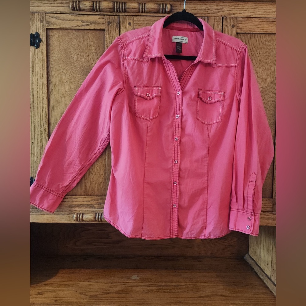 Bit & Bridle Western button down Shirt - Women’s size 1X- great condition- coral